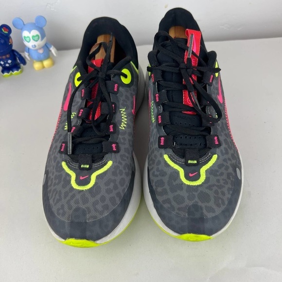 Nike React Escape Run Street Gray Hyper Pink Running Shoes Womens Size: 8.5 - Picture 4 of 9